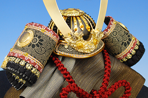 �\���@�z����������